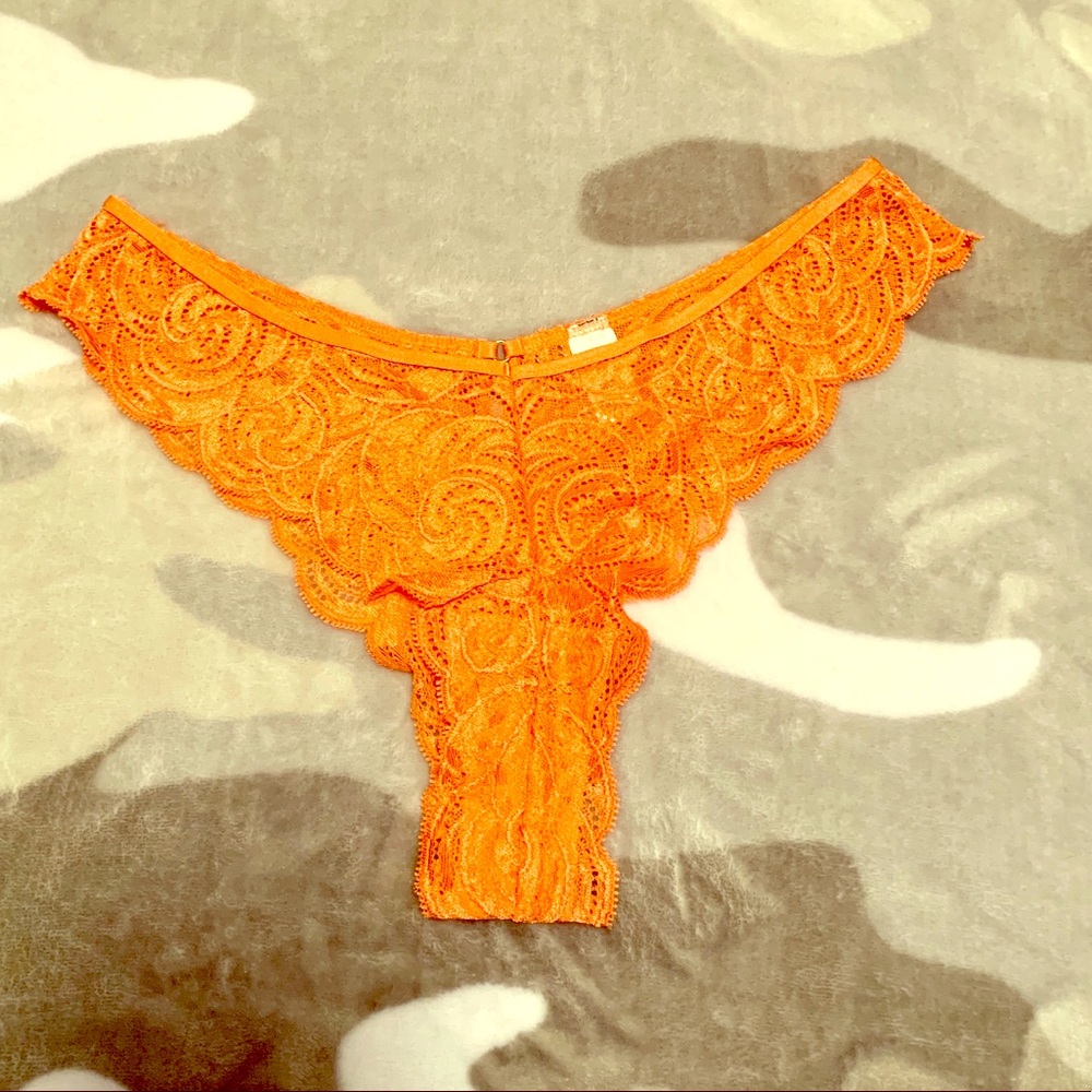 🍑 Victoria’s Secret Thong/Panties 🍑
